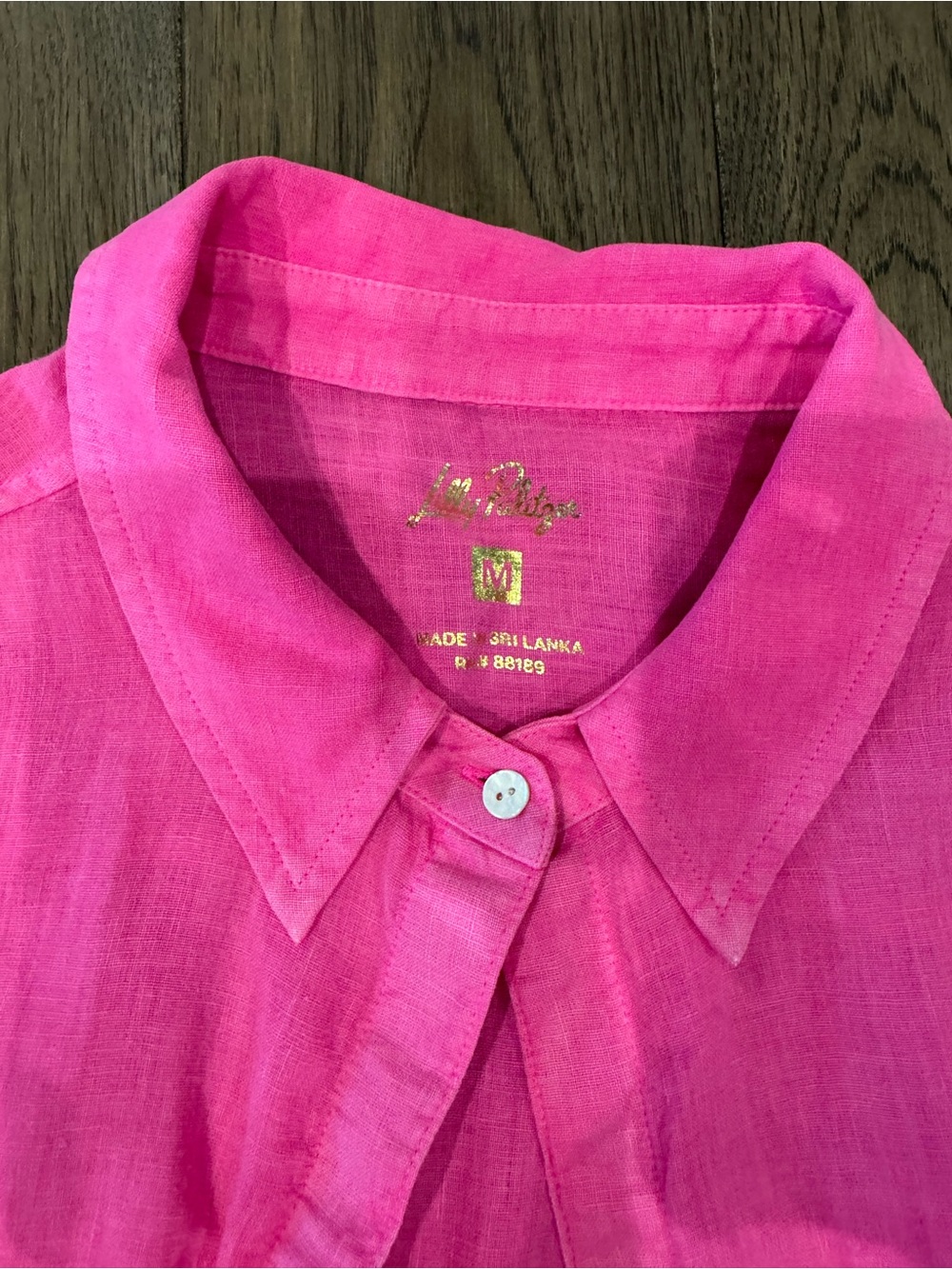 Lilly Pulitzer 100% Linen Bright Pink Button-Down Shirt - Picture 2 of 4
